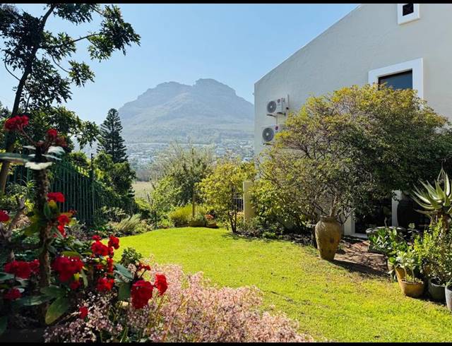 3 BEDROOM TOWNHOUSE FOR SALE IN HOUT BAY CENTRAL